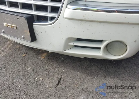 2006 Chrysler 300C z USA, uszkodzony, nr VIN 2C3LA63H76H134947